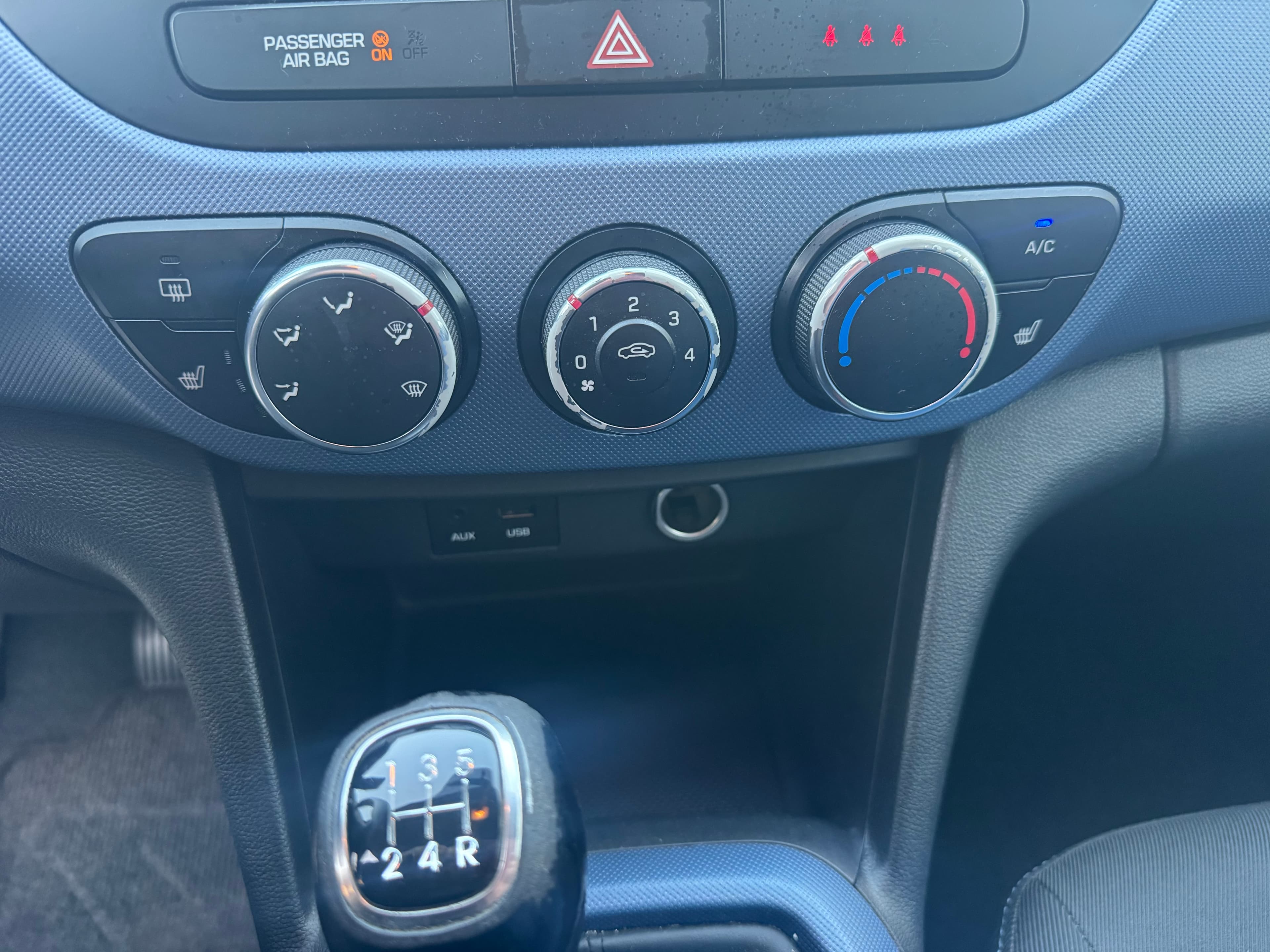 2014 HYUNDAI i10 1.2 FIFA World Cup Edition - Thumbnail 15