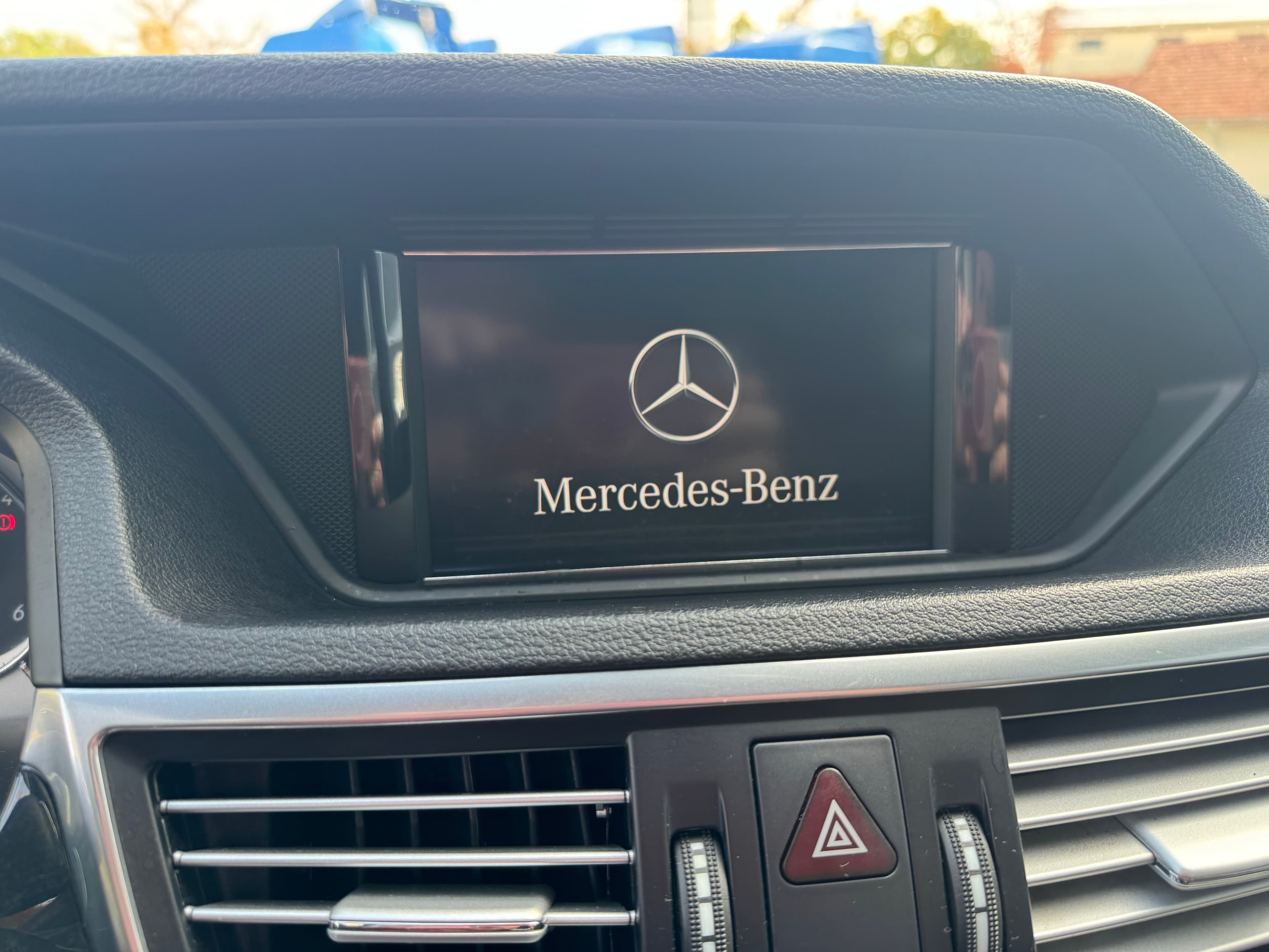 2013 Mercedes-Benz E 300 BlueTEC Hybrid Avantgarde - Thumbnail 28