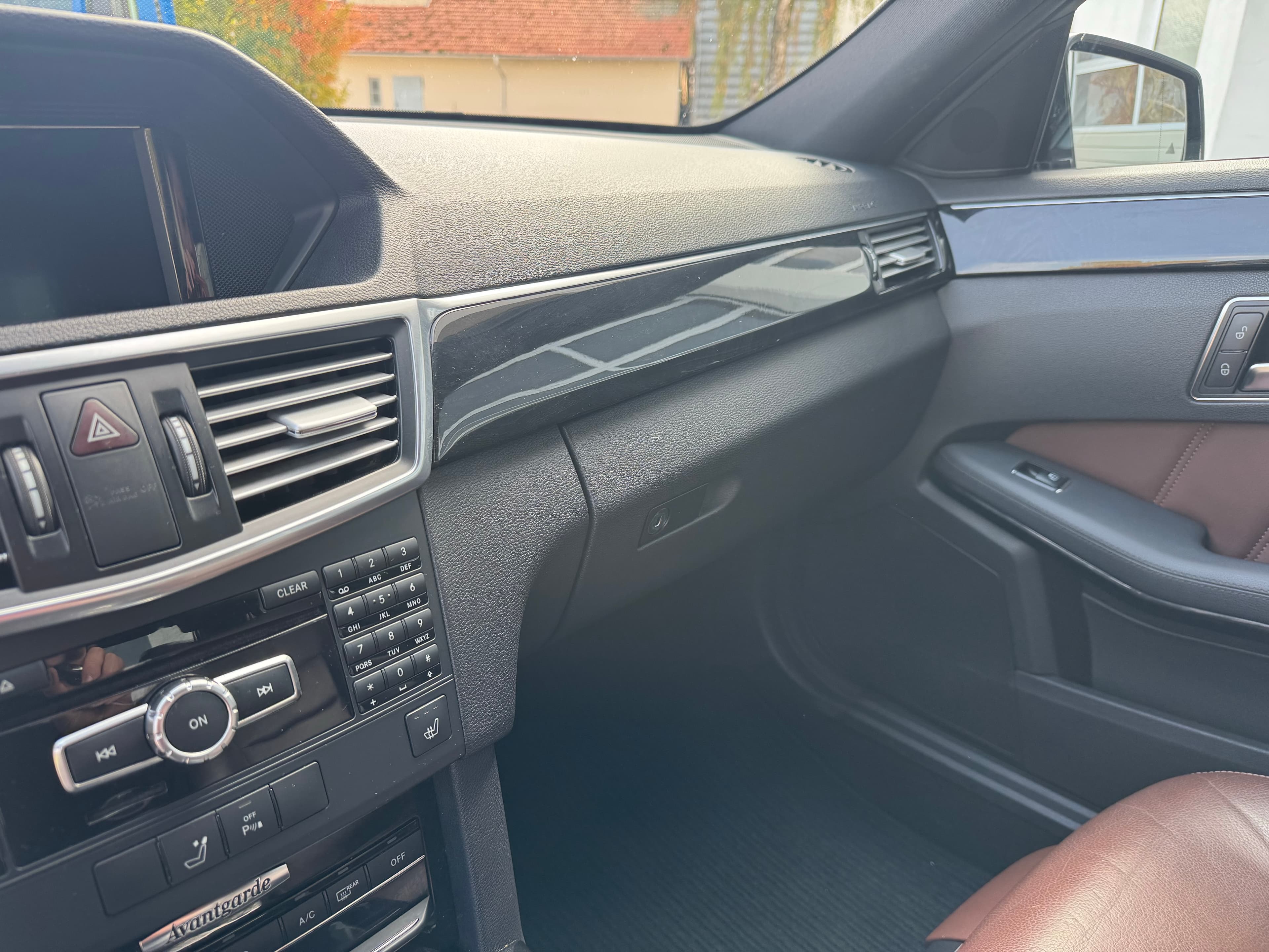 2013 Mercedes-Benz E 300 BlueTEC Hybrid Avantgarde - Thumbnail 13