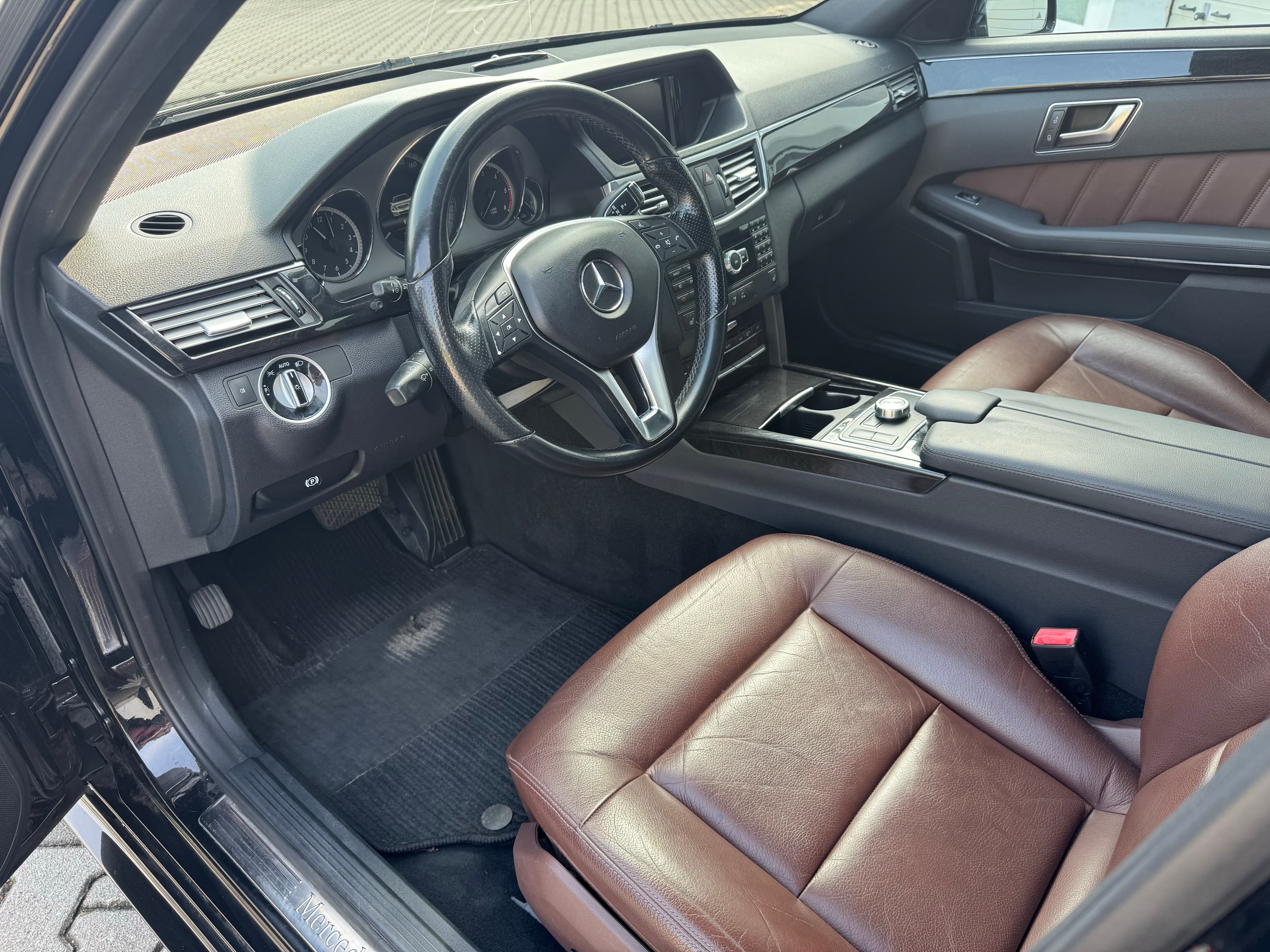 2013 Mercedes-Benz E 300 BlueTEC Hybrid Avantgarde - Thumbnail 10